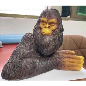 yeti tree statue