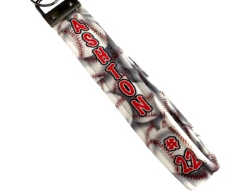 Geschenke für Jungen, die Baseball lieben; Personalisierte Baseball Keychain: Name & Nummer Taschenanhänger