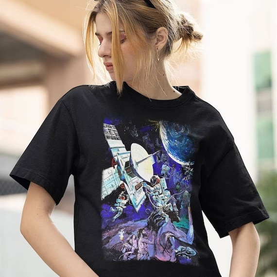 Vintage Spaceship Earth In Retro Style T Shirt Vintage Spaceship Earth In Retro Style T Shirt