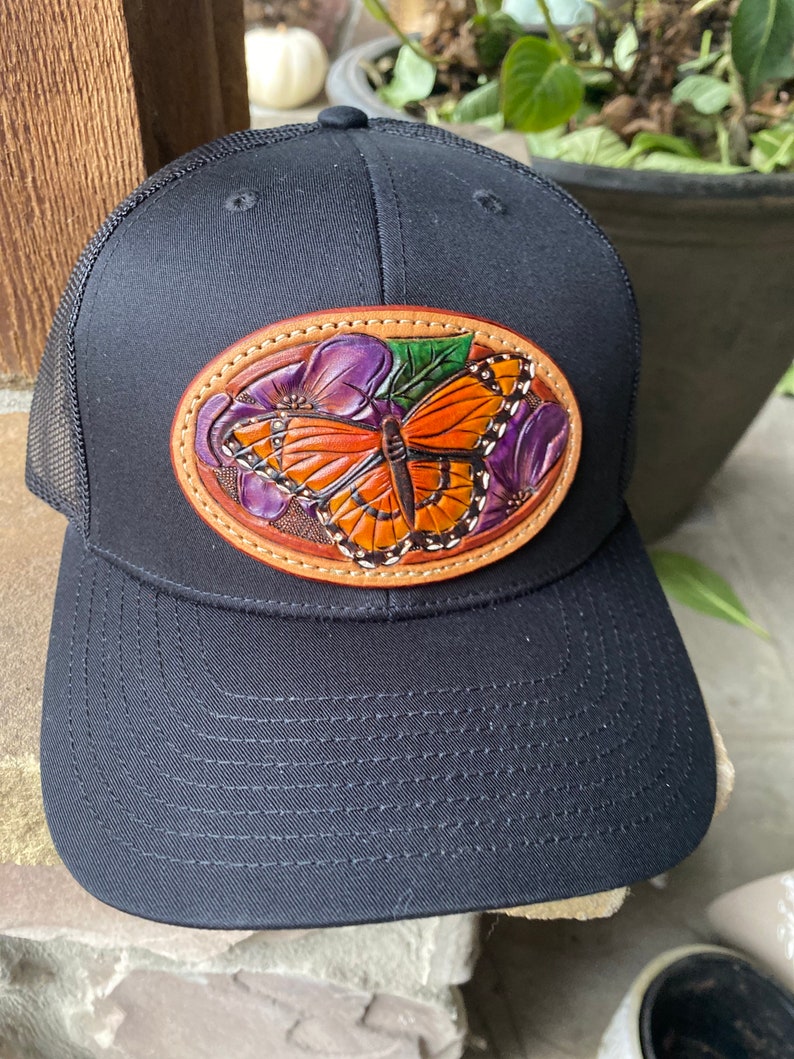 punziertes Leder Monarch Butterfly Patch Trucker Hut Ball Cap Bild 3