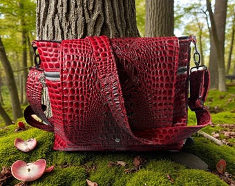 Red, Croc, big, pockets!!