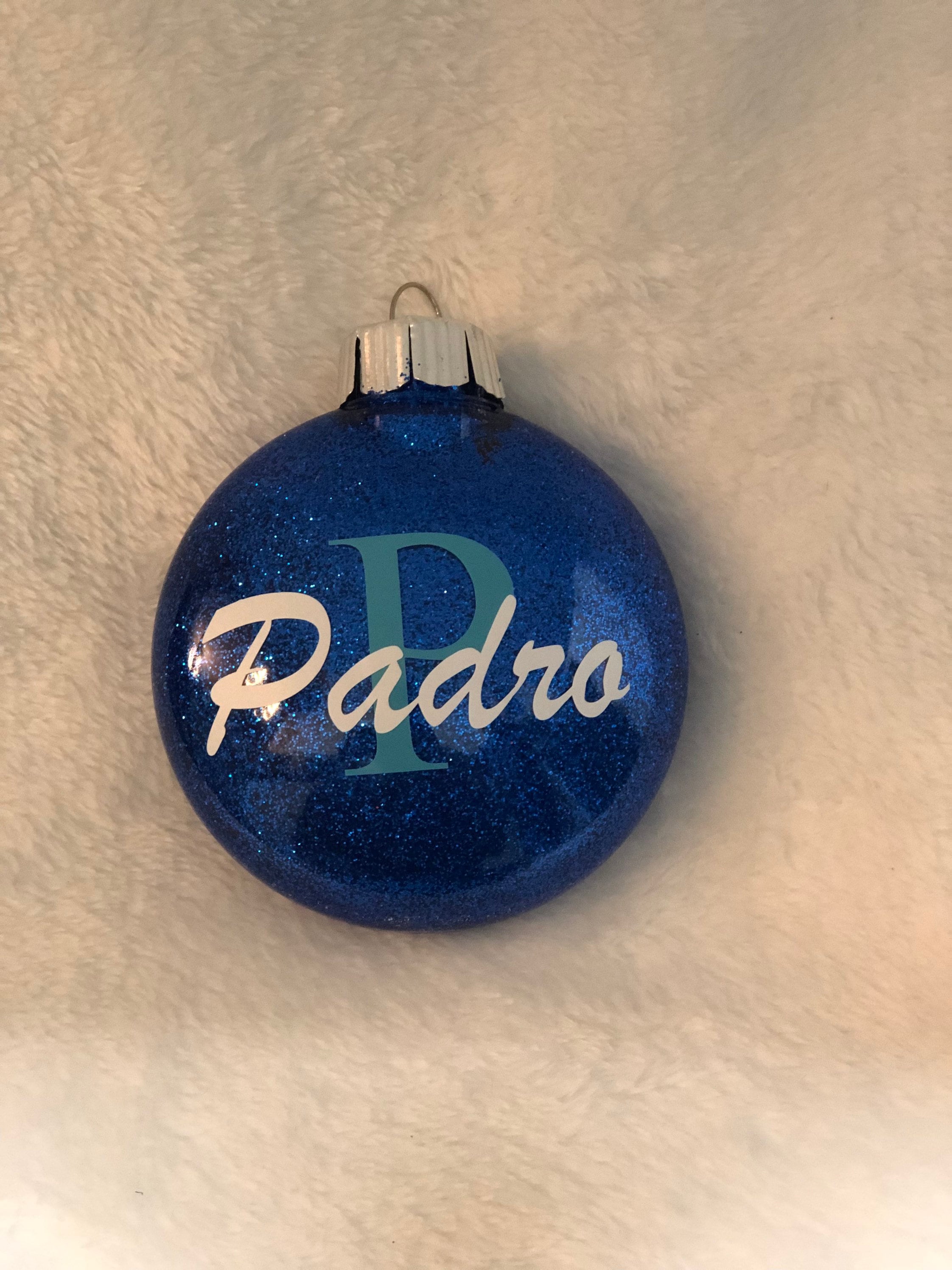 Personalized Christmas Disc Ornamentsfamily Name Ornaments Etsy