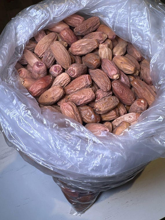 Nigerian Dried Hausa Sweet Dates from Northern Nigeria 1kg+Extra 400g