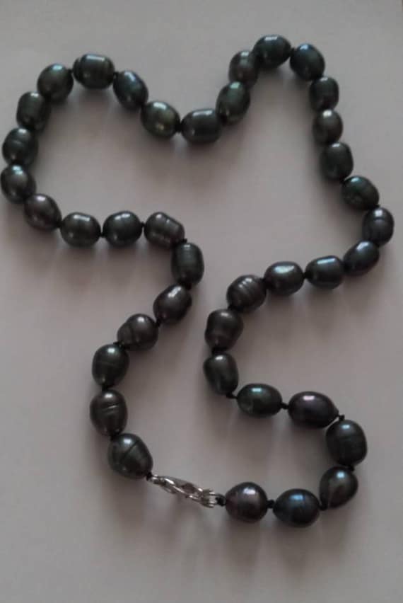 Tahitian Black Pearls 10mm Baroque 18 inches Long