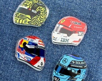 F1 coureurshelm acryl pinnen | Ontwerpen uit 2026