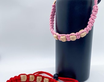 Custom Macramé Water Bottle Handle: Personalized Beech Wood Name Beads