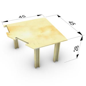 Könnte beinhalten: Ein hellfarbener Holztisch mit einem einzigartigen Eckdesign. Der Tisch ist 45 cm breit und 28 cm hoch. Die Abmessungen sind deutlich mit schwarzen Linien und Zahlen gekennzeichnet. Der Tisch hat drei Beine.