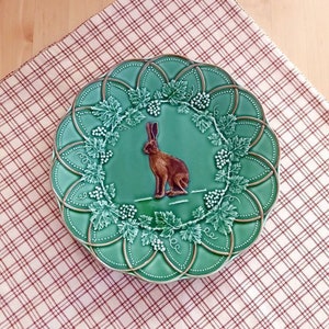 Bordallo Pinheiro majolica Hare luncheon plate, from the Woods collection, in a vineyard design ceramic. Cottage, country house style gifts
