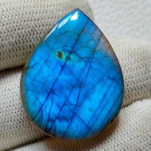 AAA+++Top Rare Blue Flashy Labradorite Cabochon, Handmade Gemstone, 29X23X7 mm Jewelry Making Stone, 41 CRT