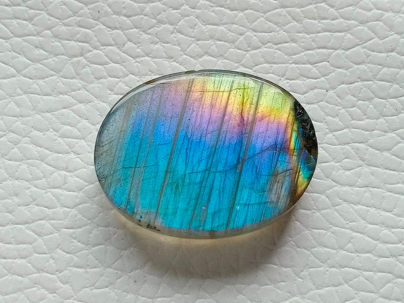 Unieke paarse en gele labradoriet edelsteen gebruik voor alle soorten sieraden maken van steen 23X18X6 mm losse labradoriet cabochon afbeelding 4