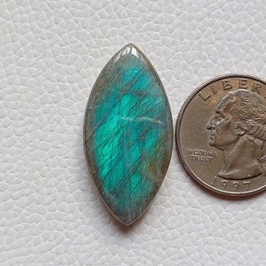 AAA Top Unique Rare Fire Labradorite Gemstone, Silver Pendant Jewelry Making Stone, 35X17X5 mm 25 Cart Top Quality Stone