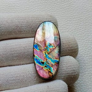 ゴージャスでユニークなマルチレアファイヤーラブラドライト宝石、シルバーペンダントジュエリーメイキングストーン、43X19X5 mm 49カート美しいジュエリーに使用