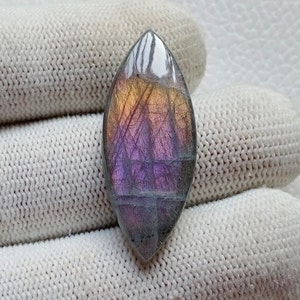 AAA Top Unique Mult Rare Purple Fire Labradorite Gemstone, Silver Pendant Jewelry Making Stone, 35X14X5 mm 19 Cart Top Quality Stone