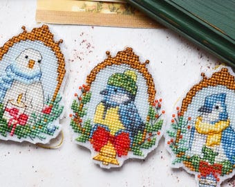 Winter birds beaded cross stitch pattern PDF, blue jay, white dove and tit, Mill Hill beads and Kreinik metallic thread