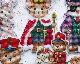 Forest masquerade. 5 in 1 Nutcracker cross stitch pattern, beaded Christmas ornament, Bear, Cavalier, Drosselmeyer, Clara, Mouse King