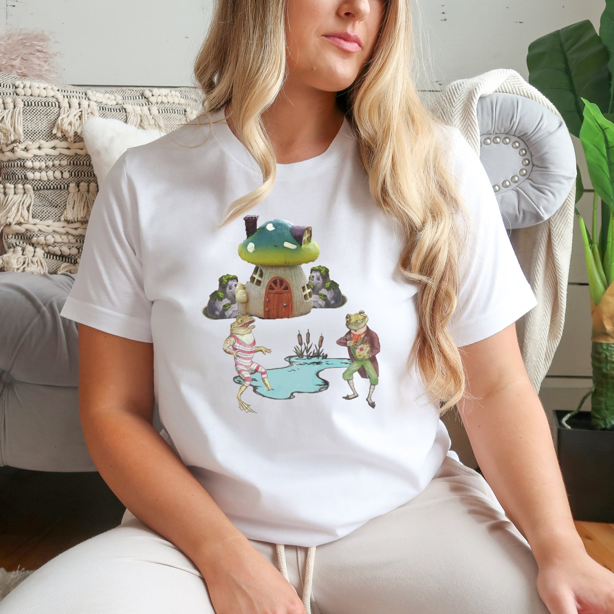 Frog and Toad shirt Frog Art shirt Frog Graphic tee Frog | Etsy