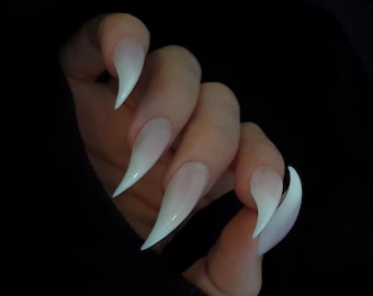 Long Claw Press On Nails: Reusable Cosplay Style