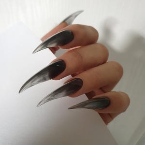 Witch claw, Witch nails, Claw press on nails