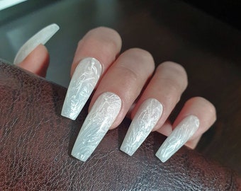 3D White Pearl Press On Nails: Long Coffin Shell Nails