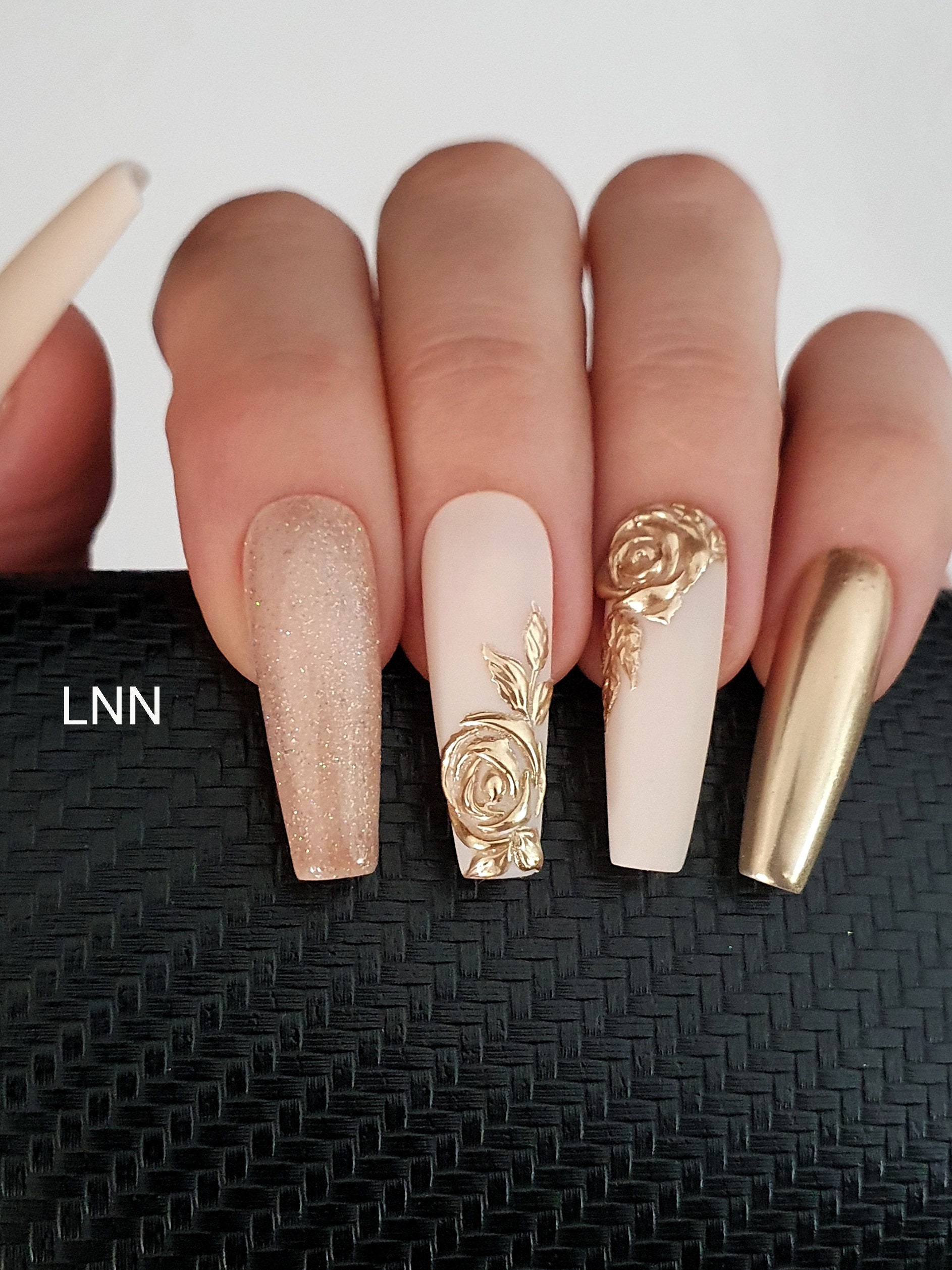 Golden Lines Artificial Nails Fairy Style Women Artificial Nails for Nail Art Starter Beginners, Size: Glue Models