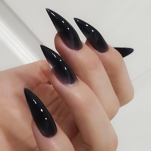 Black claw press on nails
