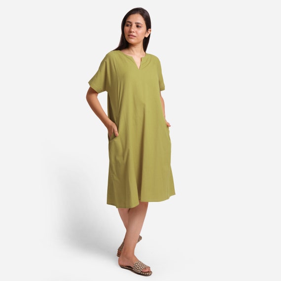 knee length dress with split Moon Rising Thigh Split Knee Length Dress Red