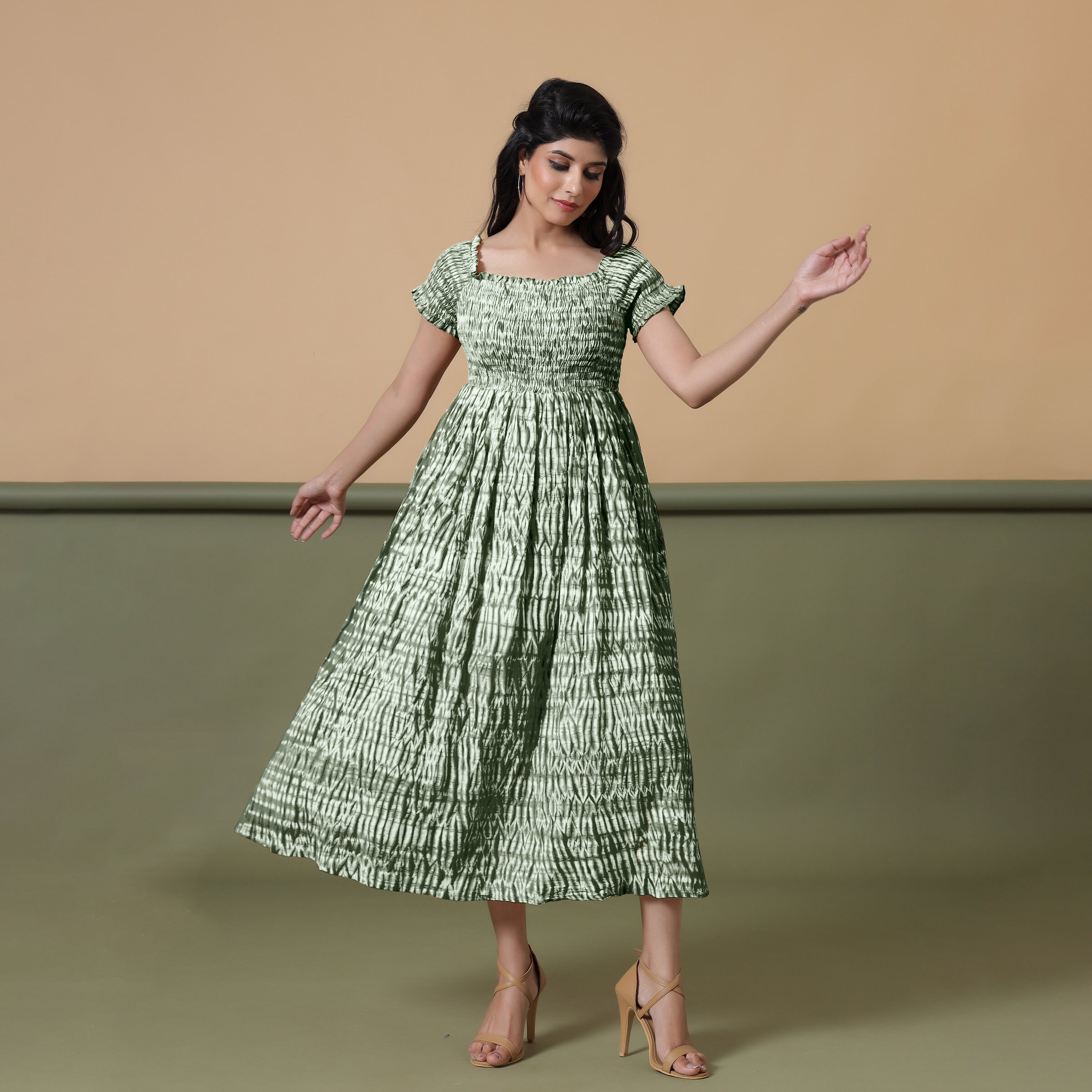 【MAC DUGGAL】ロングドレス ダークグリーン Vネック フリル Green Dresses - Mac Duggal