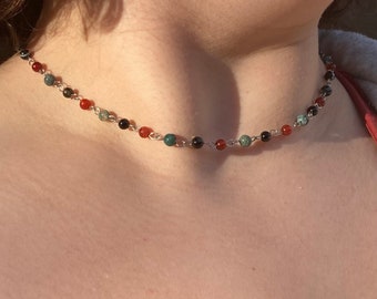 Green, Red and Black Beaded Necklace | Stainless steel and agate necklace | Natural stone choker | Short necklace |