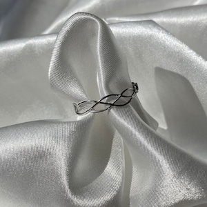 Braided ring with three stainless steel wires | Braided wire rings | Minimalist ring | Silver ring | Unisex stackable ring