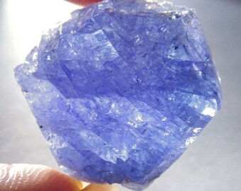 9.4ct 16mm x 9.9mm x 6mm B03 Tanzania Tanzanite crystal from Lelatema Mtns