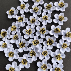 30 Stück 1,5 mm Papier Quilling Blumen / Quilling Blumen Lot / Papier Quilling Blumen für handgemachten Kartendekor / Blumen Verschönerung / Quilling Karten