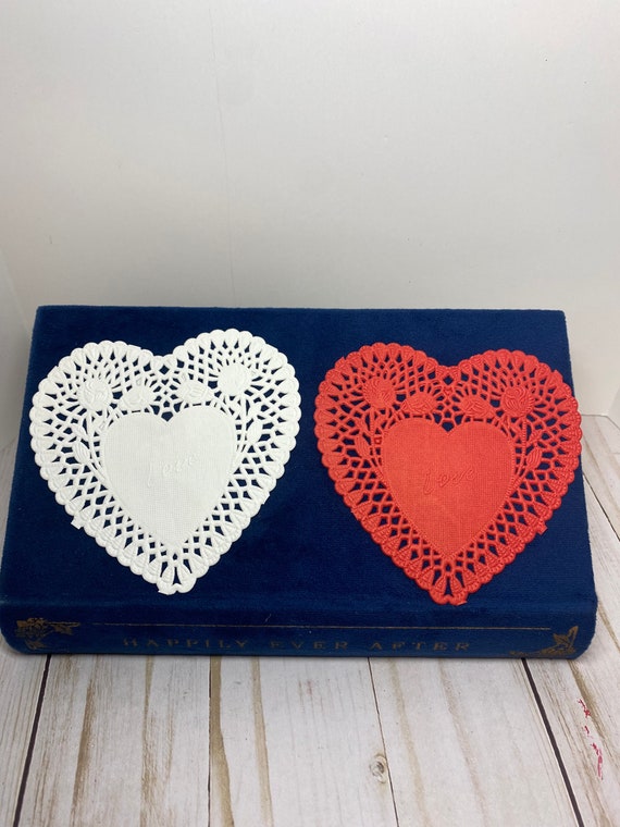 Valentines Day Heart Paper Doilies, Cute Heart Shaped Paper