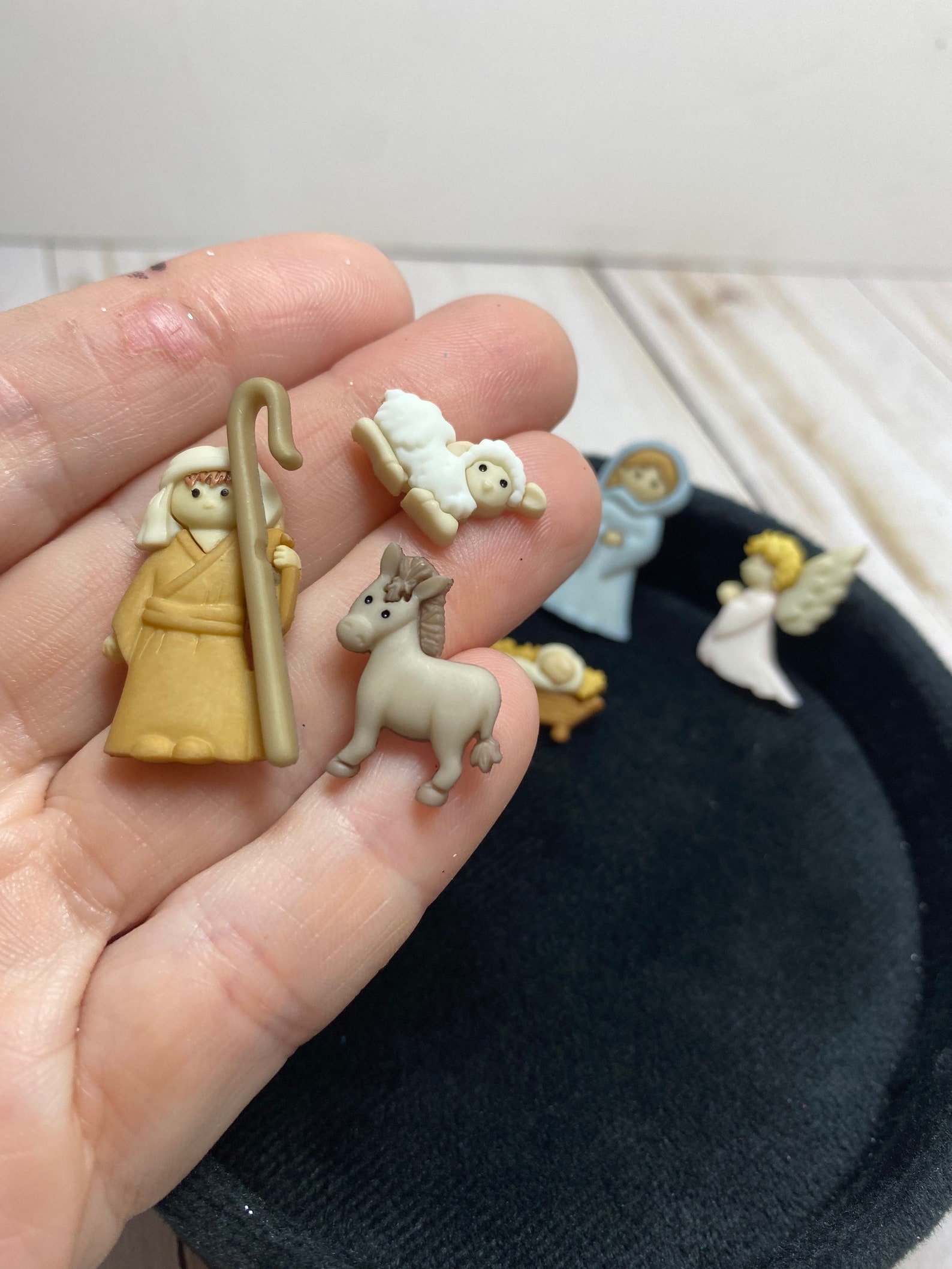 Miniature Christmas Nativity Buttons Christmas Craft Buttons Etsy