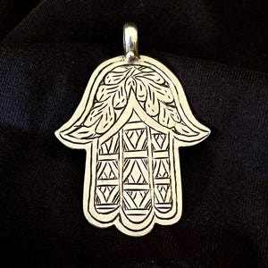 hamsa vintage, colgante hamsa marroquí vintage, colgante de plata hamsa tribal, joyería antigua marroquí