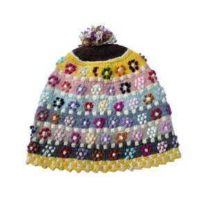 Beanie muts, Peruaanse handgebreide muts, kleurrijke muts, 100% natuurlijke schapenwol, natuurlijke verven, handgemaakt, stipbloemen, dameshoed, grijze top