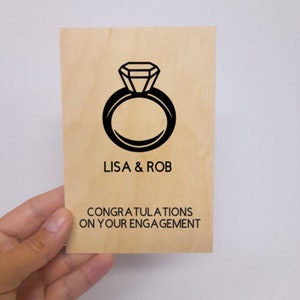 Carte de fiançailles en bague personnalisée, cadeau de célébration en bois, carte de fiançailles en bague en bois, décoration intérieure EngagementWood, carte en bois engagée