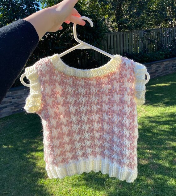 houndstooth crochet vest