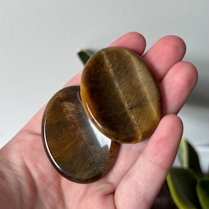 Gorgeous Tigers Eye Worry Stone Carving | Touch Stone Thumb Stone Pocket Stone