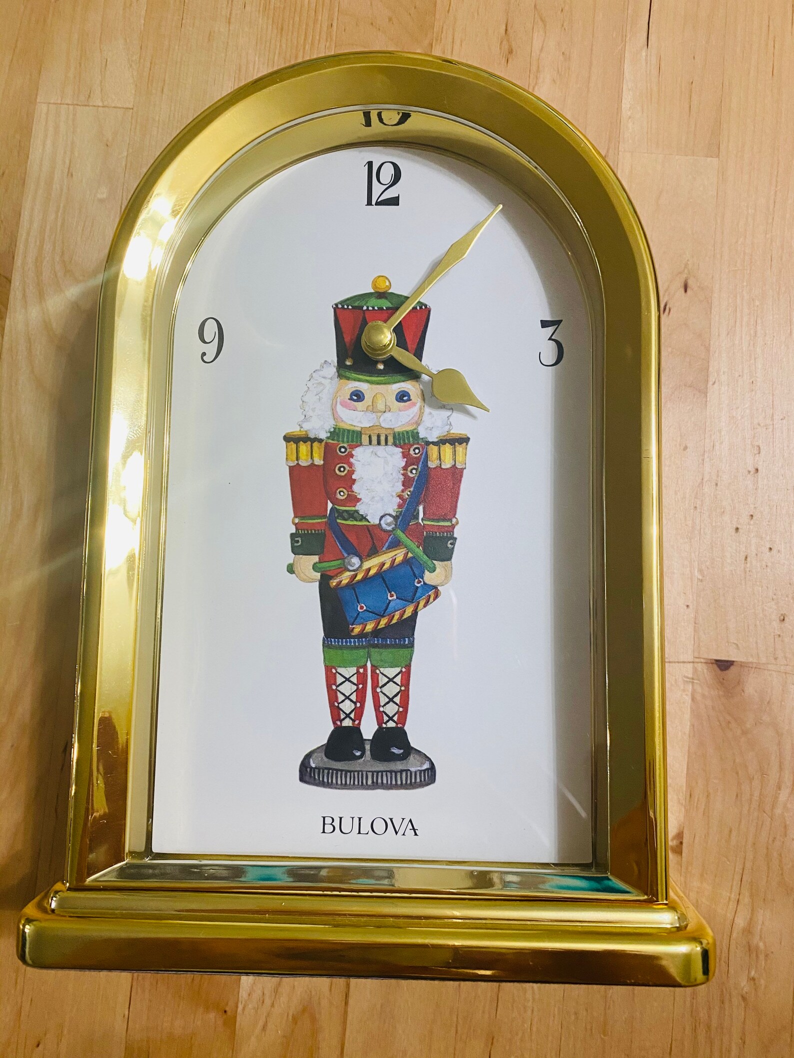 Beautiful Bulova Holiday Sounds Musical Christmas Clock Etsy