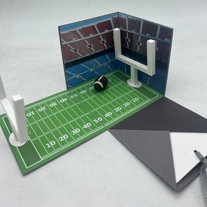 Explosionsbox Footballstadion als originelle Verpackung für Footballkarten, Gutschein für ein Footballspiel, personalisierte Geldverpackung