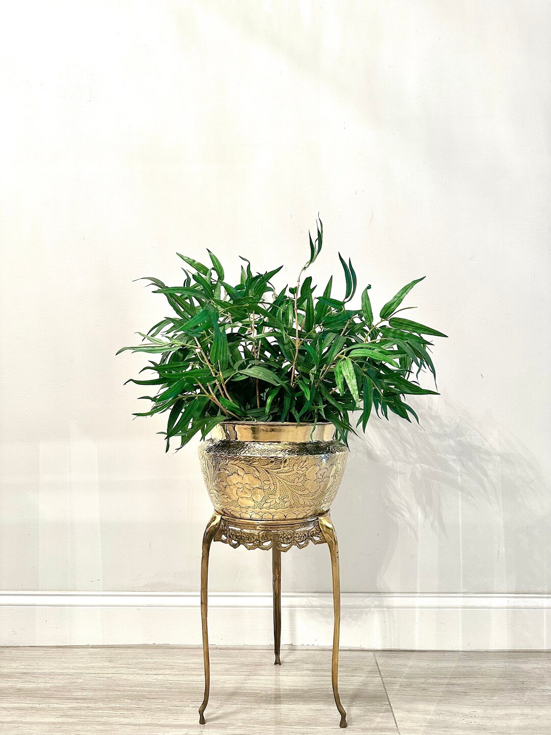 13 Inch Design Brass Flower Pot & Brass Stand Antique Pot Flower