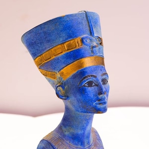 Special Blue Queen Nefertiti Head, heavy Nefertiti statue, large Nefertiti figurine, Queen Nefertiti, Egyptian Queen