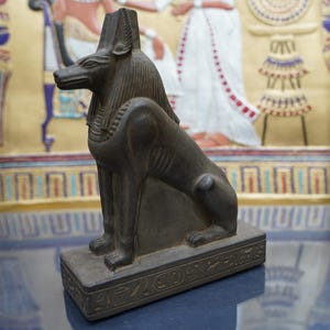 Escultura de piedra de basalto de Anubis - Doctor Anubis - Perro chacal - Majestuosa deidad egipcia, arte artesanal