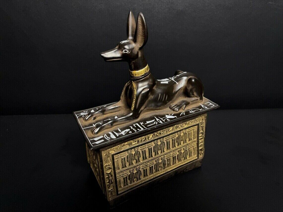 IMPERIAL TREASURES エジプト　ツタンカーメン　　アヌビス エジプト考古学博物館 ツタンカーメンと妻アンケセナーメンの