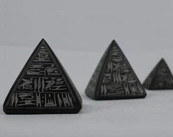 Tre piramidi di Khafre e la Grande Piramide di Khufu e la piramide di Menkaure - Per un sonno migliore e una meditazione più profonda! - prodotto in Egitto