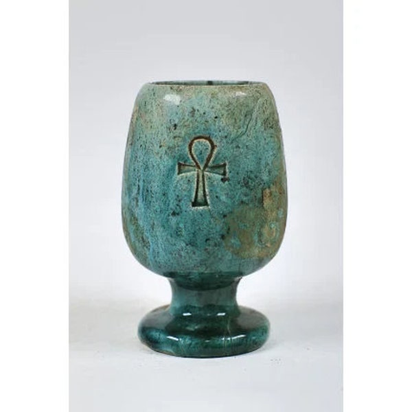 Antike Ägyptische Tasse - Mit Schnitzerei des Ankh-Schlüssels - Handgemacht aus Flammenstein mit fantastischer Glasur-Berührung in Ägypten - Ägyptisches Souvenir