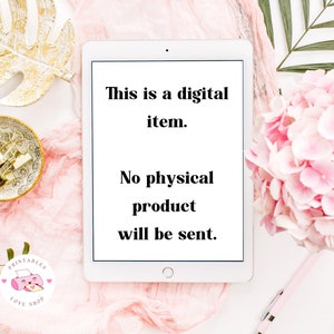 K&ouml;nnte beinhalten: Ein wei&szlig;es Tablet mit dem Text "Dies ist ein digitaler Artikel. Es wird kein physisches Produkt versandt." auf dem Bildschirm. Das Tablet liegt auf einer wei&szlig;en Oberfl&auml;che mit rosa Stoff und einem goldenen Blatt.