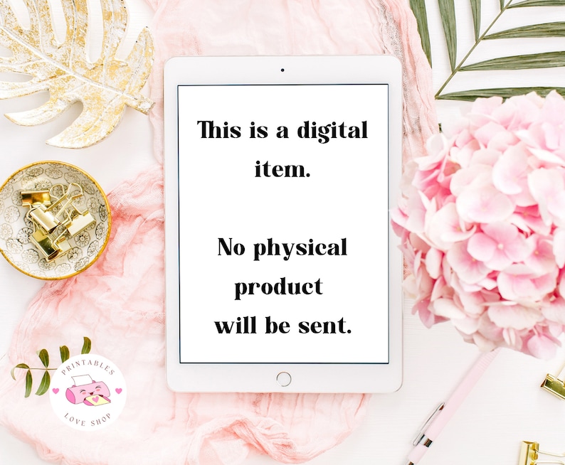 K&ouml;nnte beinhalten: Ein wei&szlig;es Tablet mit dem Text "Dies ist ein digitaler Artikel. Es wird kein physisches Produkt versandt." auf dem Bildschirm. Das Tablet liegt auf einer wei&szlig;en Oberfl&auml;che mit rosa Stoff und einem goldenen Blatt.