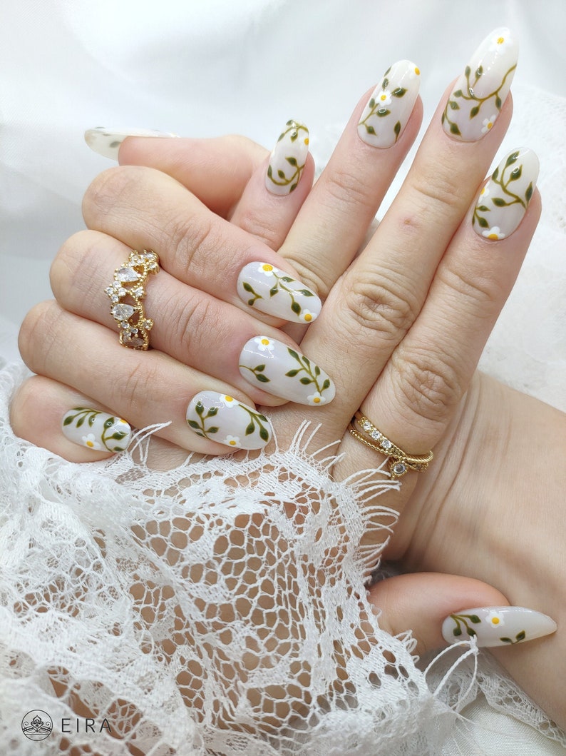 Flowers press on nails Leaf nails Summer nails Spring image 1
