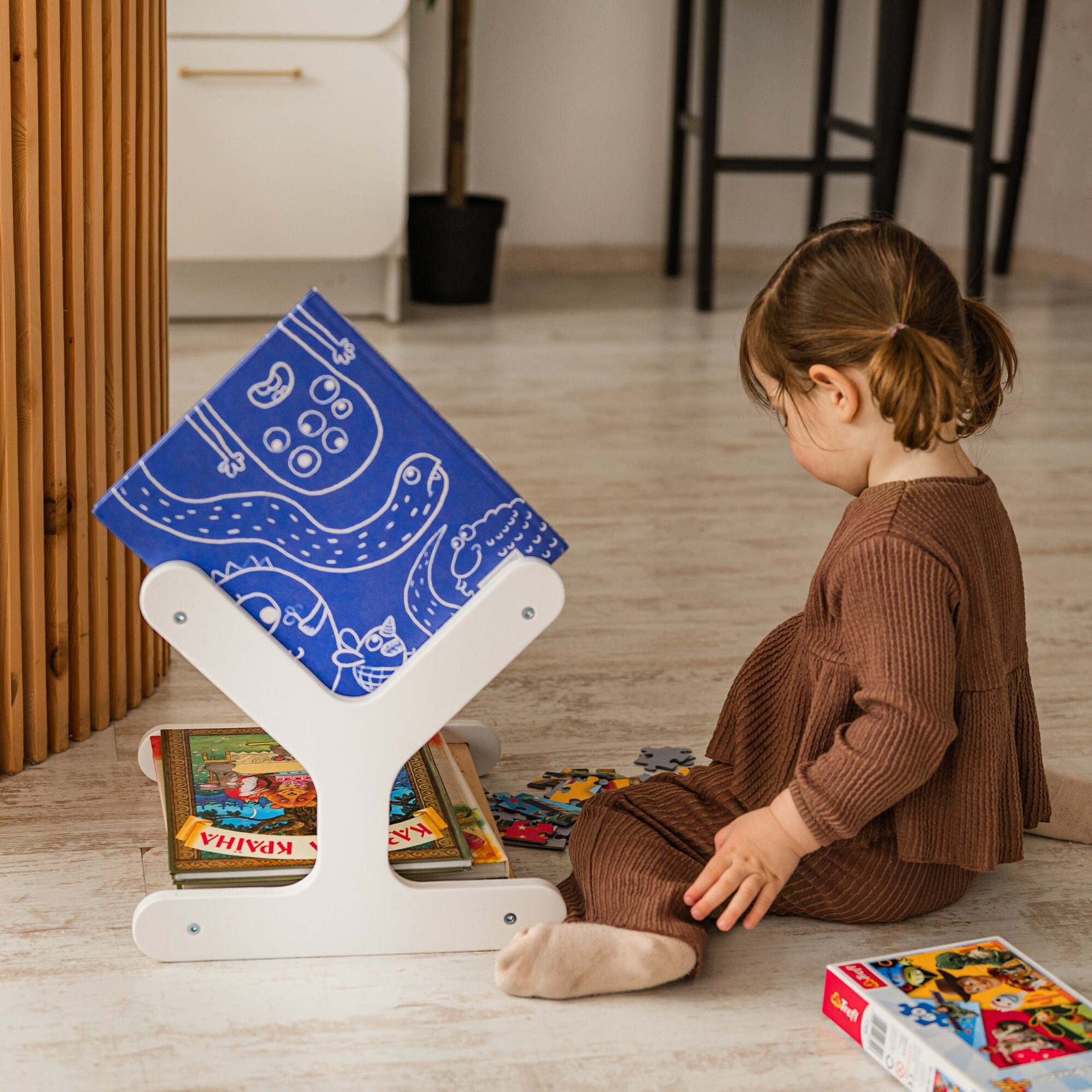 モンテッソーリ ブックケース 子供用 読書コーナー 木製ブックホルダー